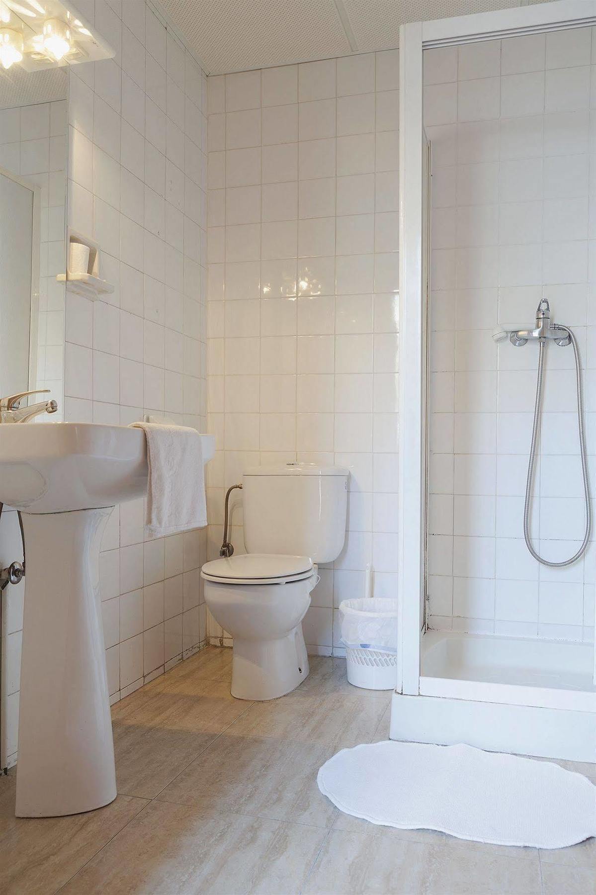 Hostal Londres Grenada Zewnętrze zdjęcie