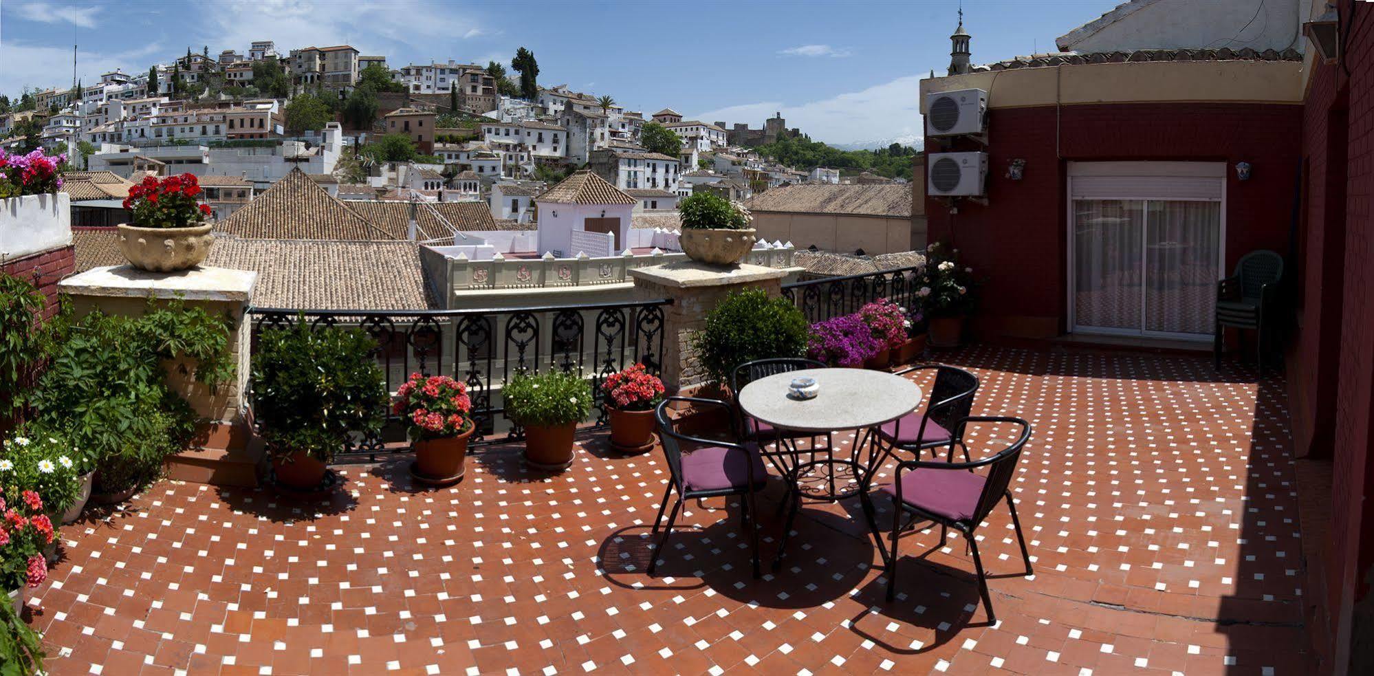 Hostal Londres Grenada Zewnętrze zdjęcie