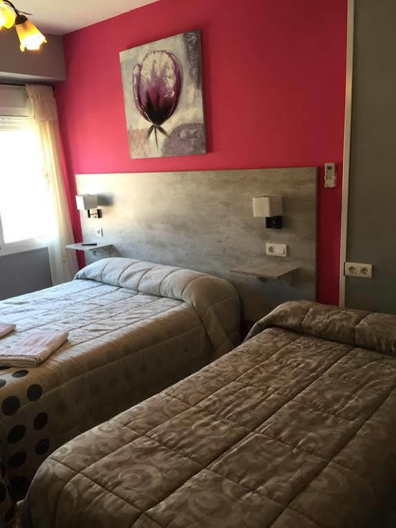 Hostal Londres Grenada Zewnętrze zdjęcie